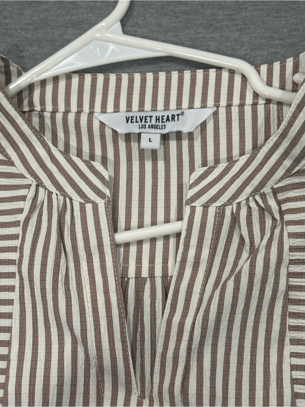 Velvet Heart Neutral Striped Puff-Sleeve V-Neck Blouse - Picture 3 of 6